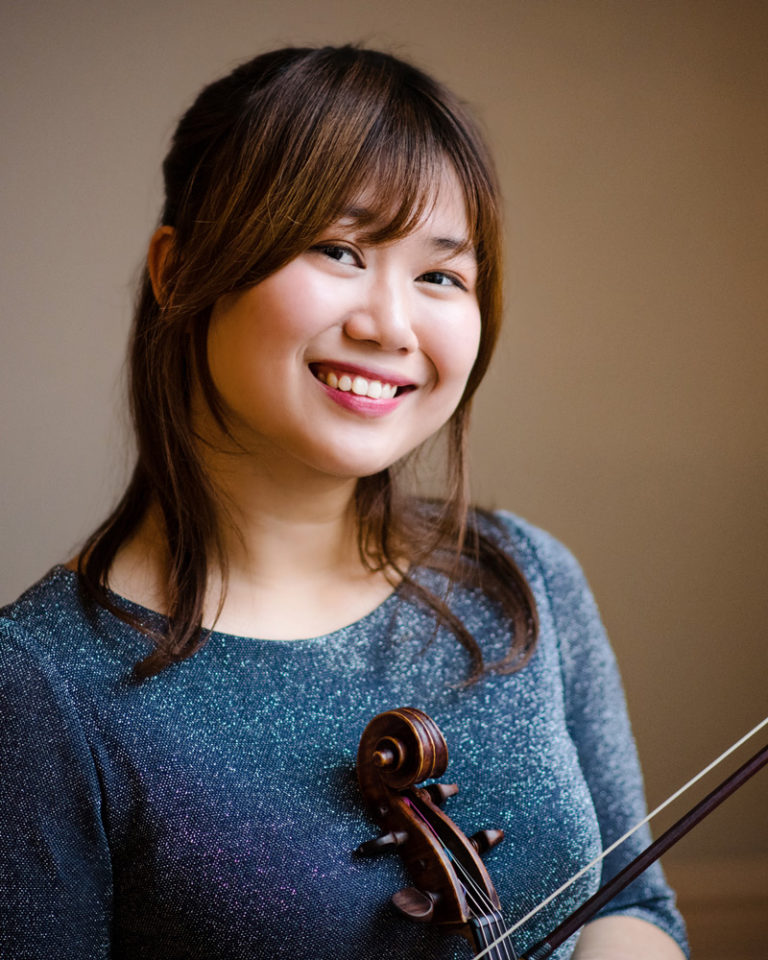Viola player, violist, classical musician headshot, chamber player, photographer, portrait, Boston, Wellesley, performer headshot, musician headshot